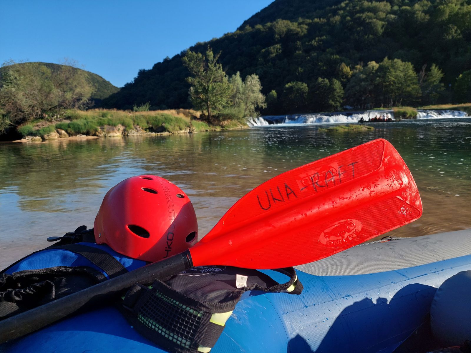 unaraft veslo kaciga2